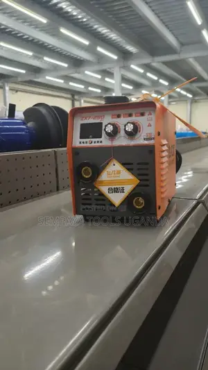 ZX7-250 Portable DC Inverter MMA / Stick Arc Welding Machine (220V)