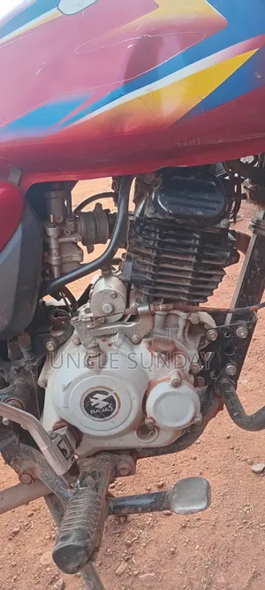 Bajaj CT 125X 2023 Red