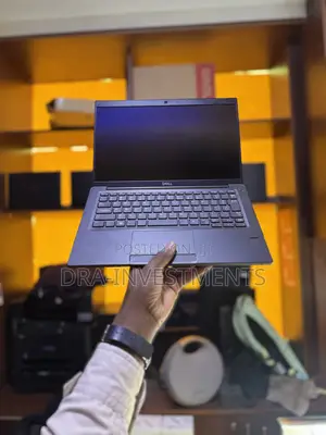 New Laptop Dell Latitude 7390 16GB Intel Core i5 SSD 1T