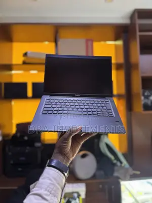 Laptop Dell Latitude 7390 16GB Intel Core i5 SSD 512GB