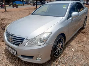 Toyota Crown 2009 Silver