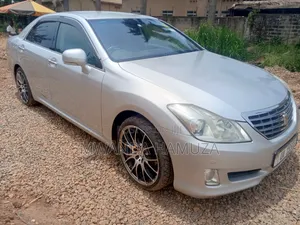 Toyota Crown 2009 Silver