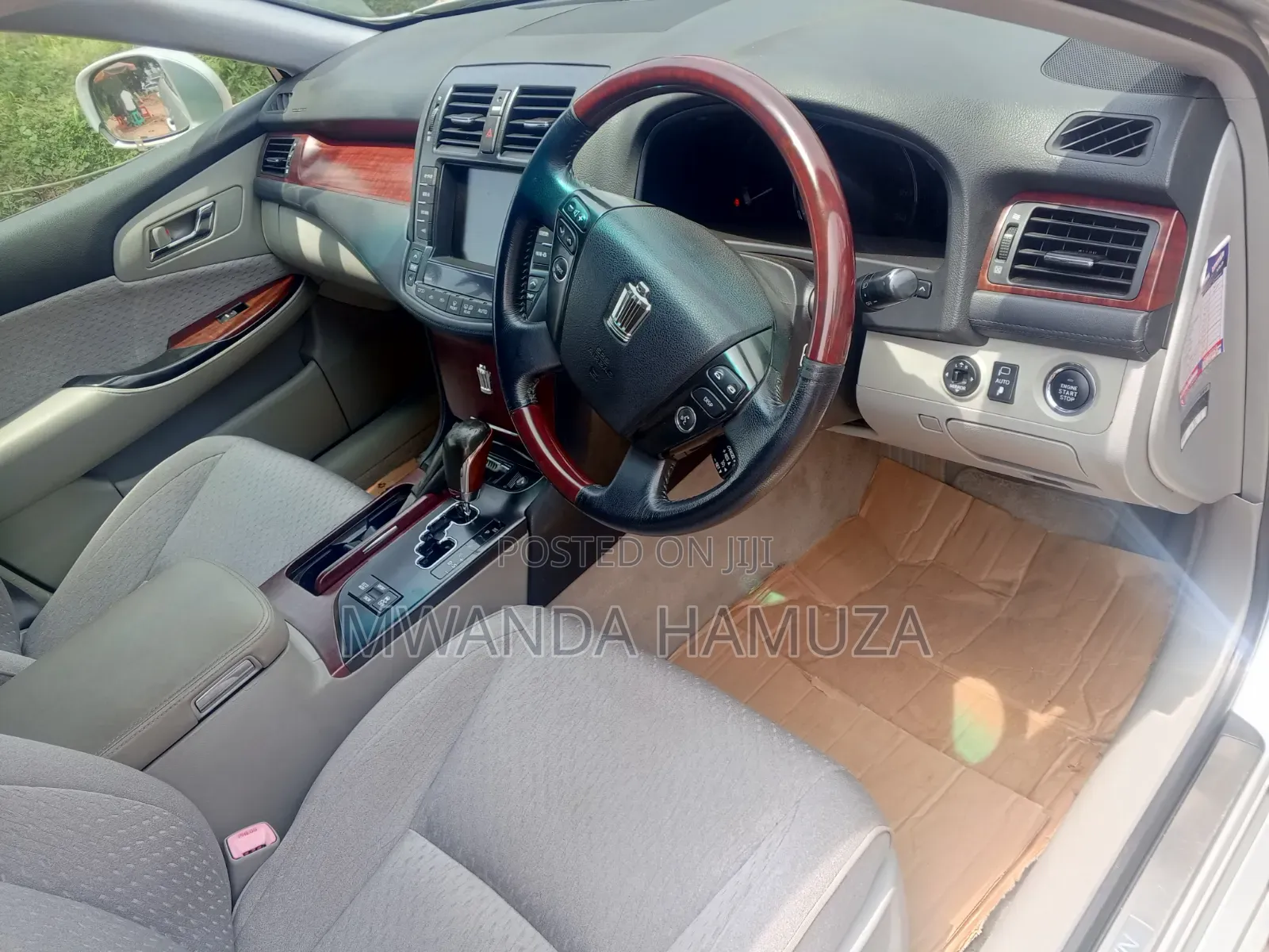 Toyota Crown 2009 Silver