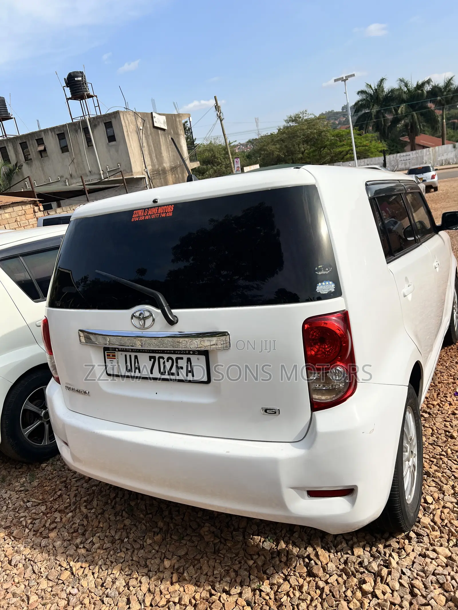 Toyota Corolla Rumion Hatchback 1.8 FWD 2015 White