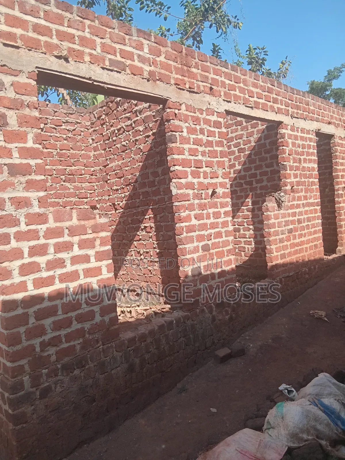 3bdrm Bungalow in Katikamu, Wobulenzi TC for sale