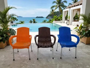 Qualitive Plastic Chairs Plastic Chairs