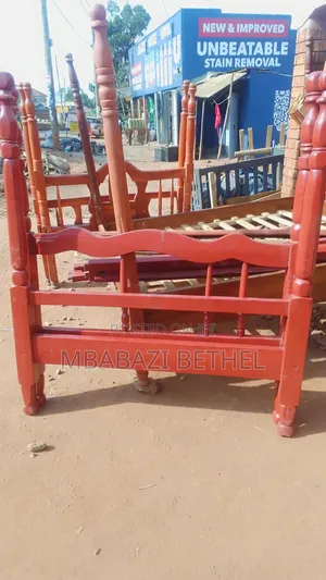 Used 4by6 Wooden Bed in Fine State Available for Sale