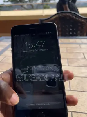 Apple iPhone 7 Plus 128 GB Black