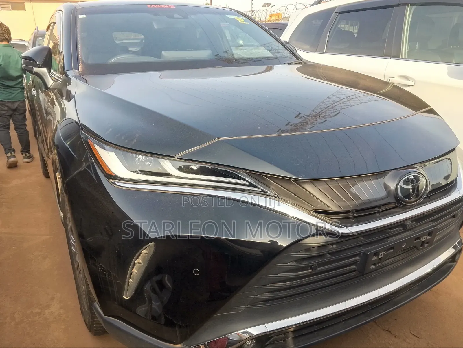 Toyota Harrier 2.0 2020 Black
