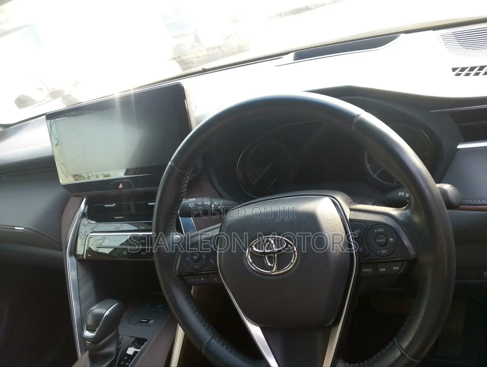 Toyota Harrier 2.0 2020 Black