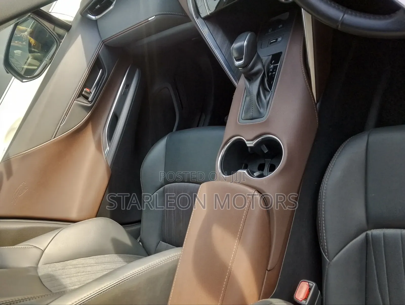 Toyota Harrier 2.0 2020 Black