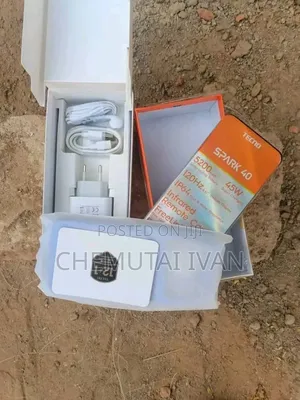 New Tecno Spark 40 256 GB Orange