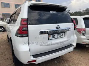 Toyota Land Cruiser Prado 2018 White