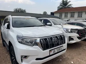 Toyota Land Cruiser Prado 2018 White