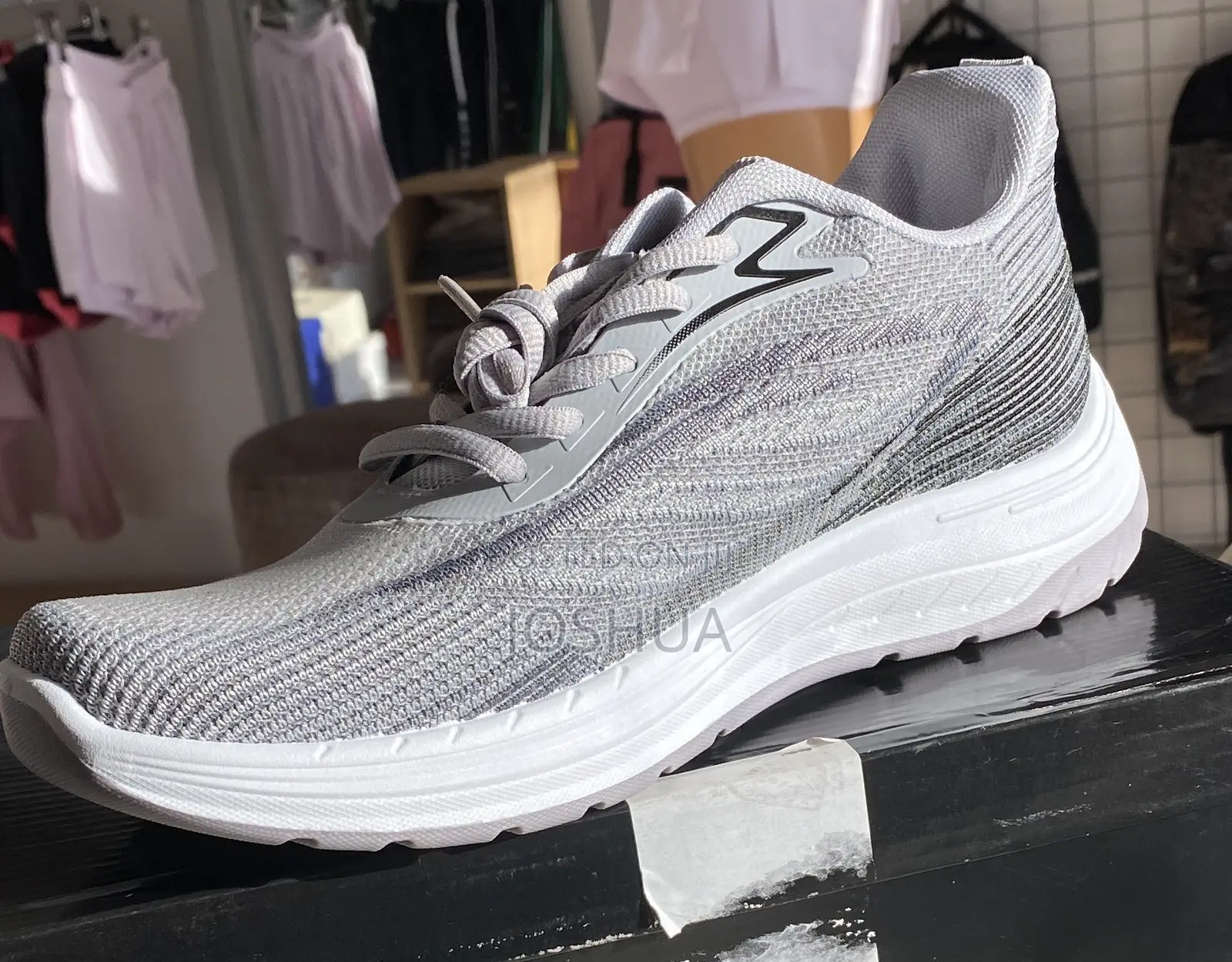 OAKLAN Shoe
