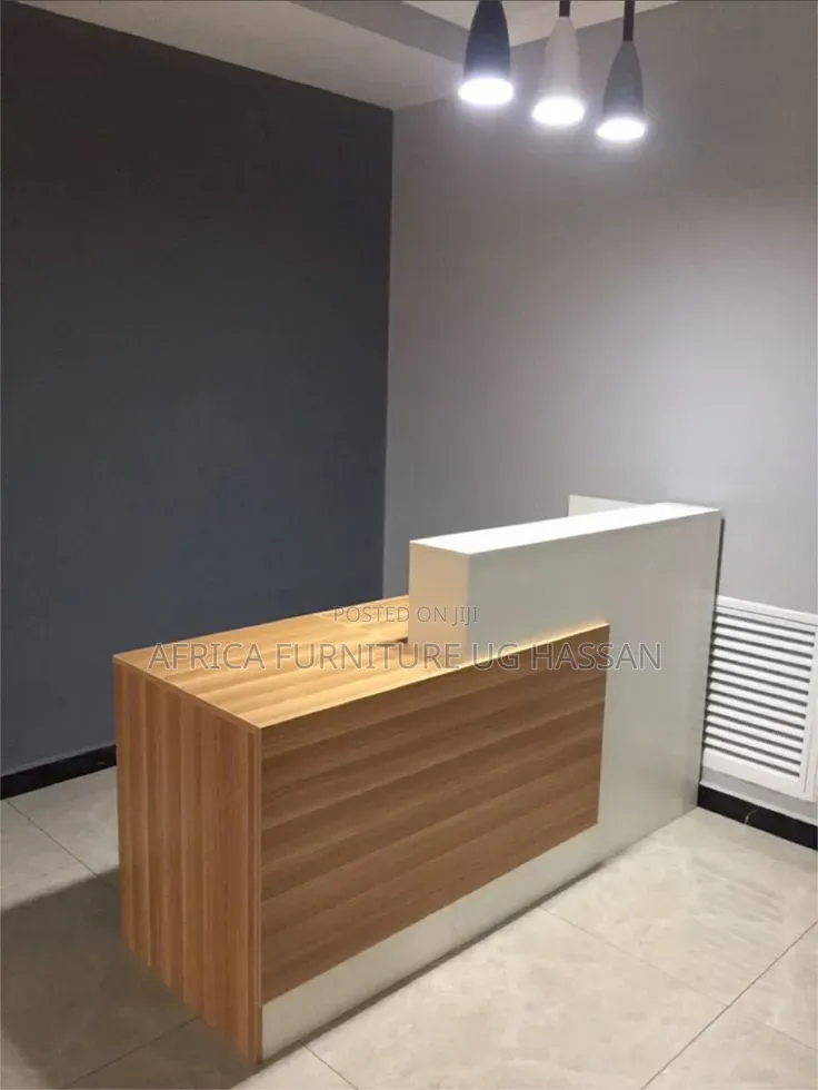 Classic Reception Desk