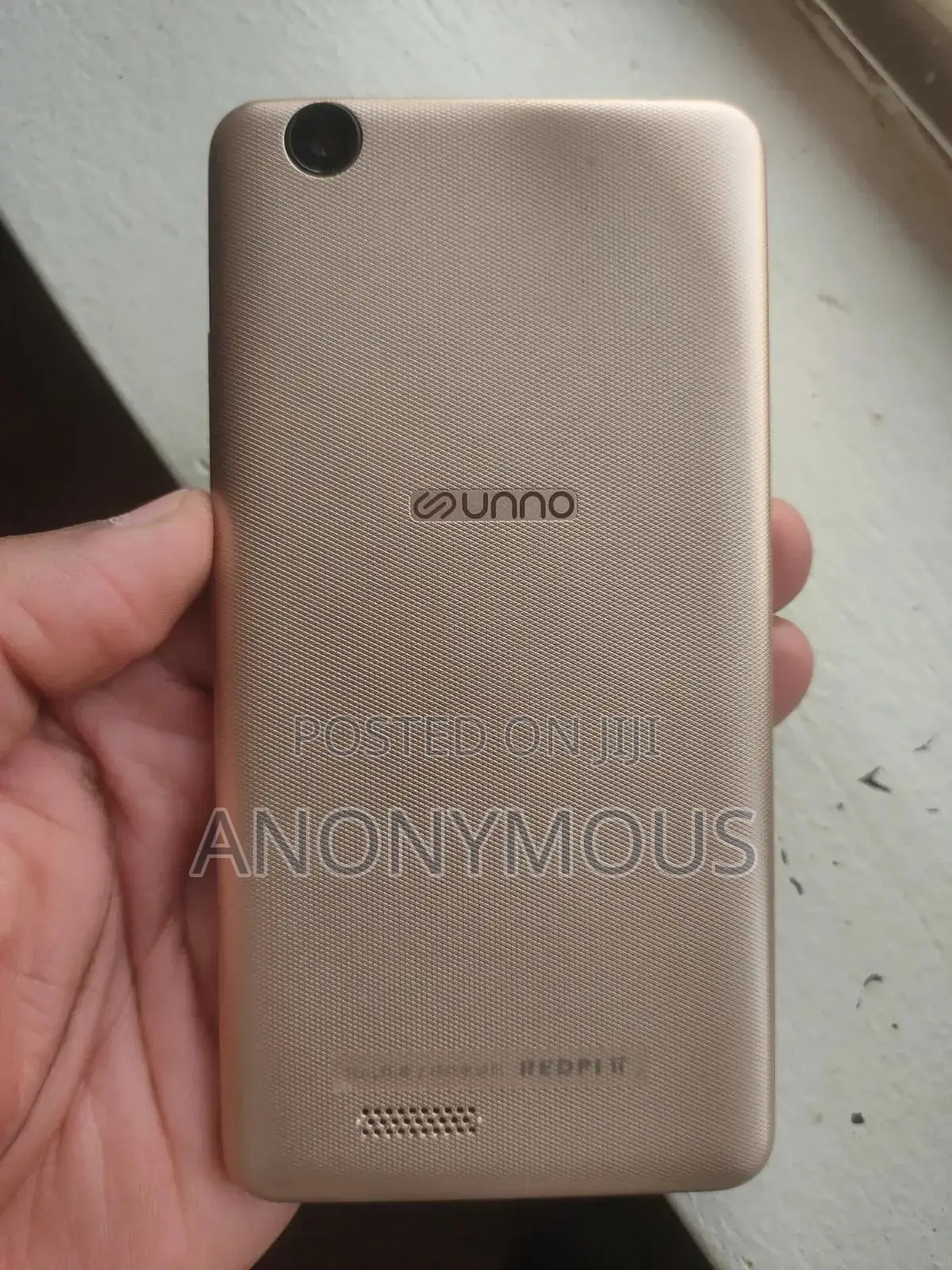 Mobile Phone 16 GB Gold