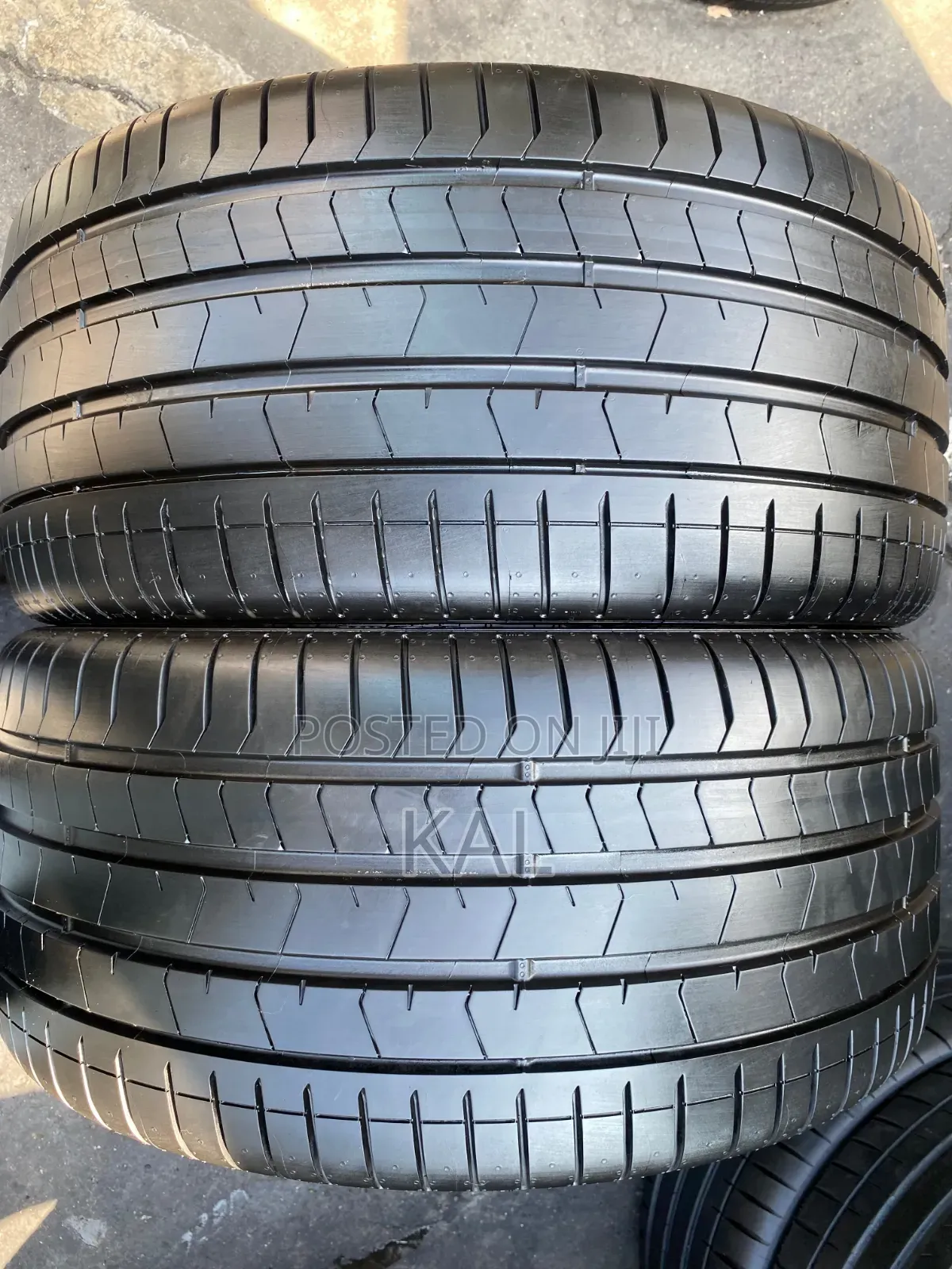 265/50r20 Japan Tires in Good Condition