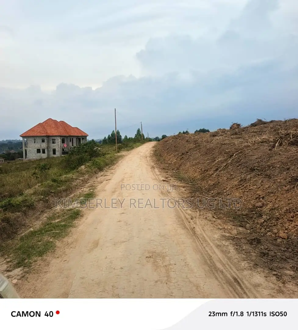  Plots for Sale – Bujjuko Estates 