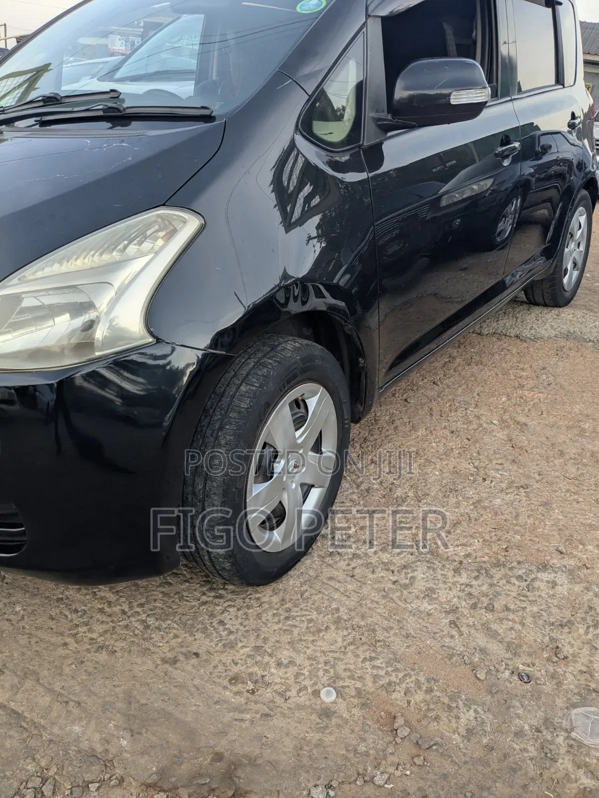 Toyota Ractis 2009 Black