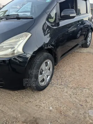 Toyota Ractis 2009 Black