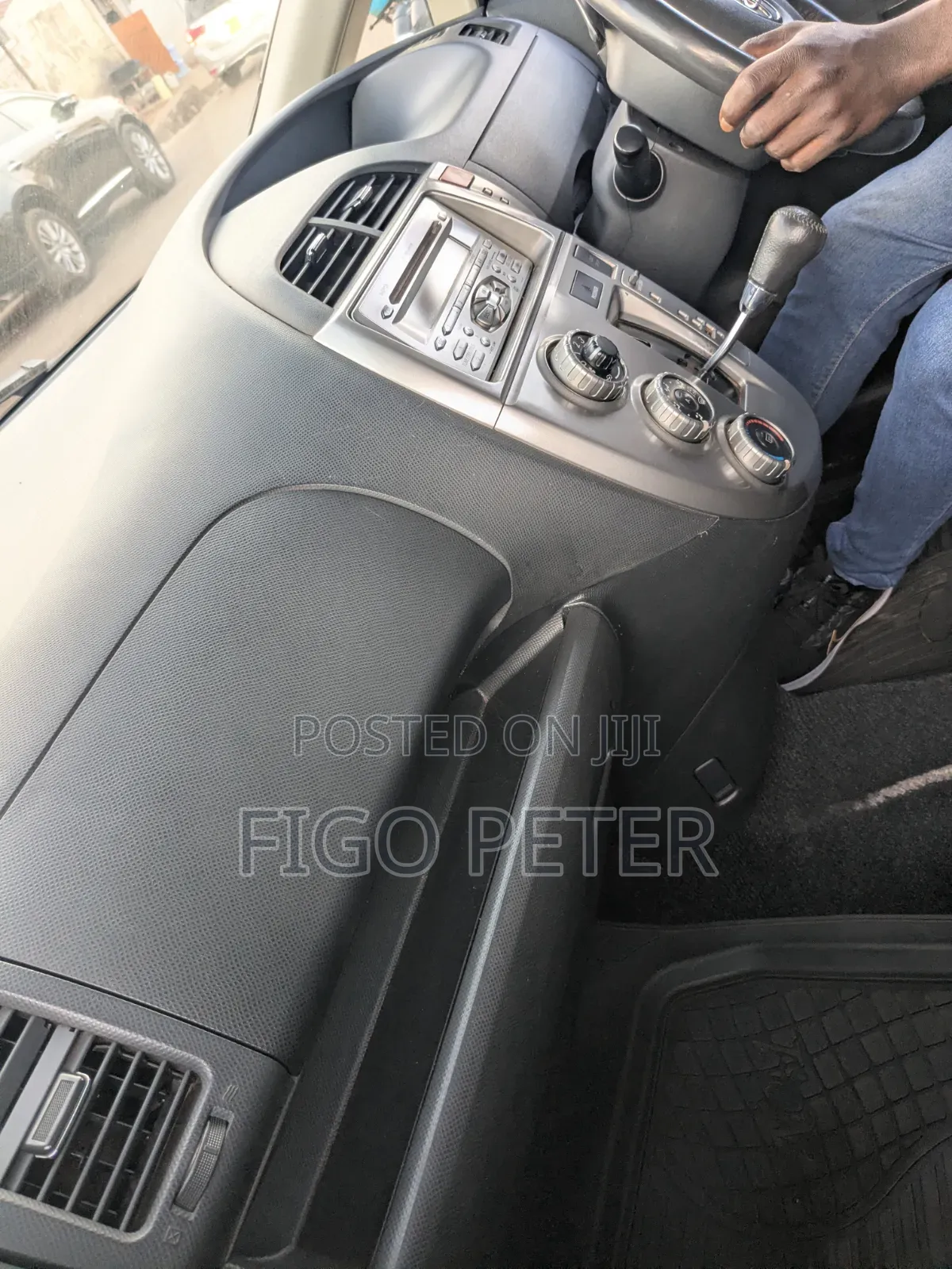 Toyota Ractis 2009 Black