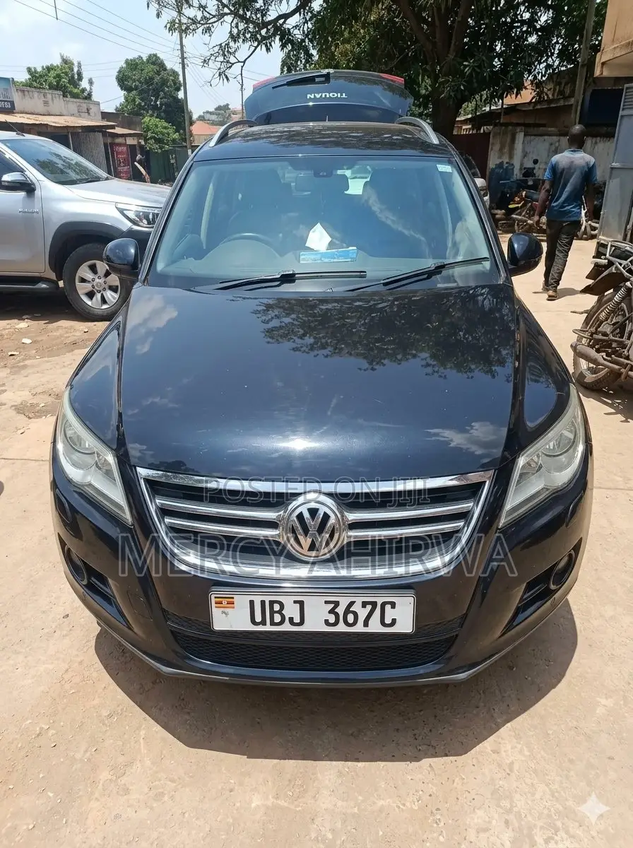 Volkswagen Tiguan 2009 Black