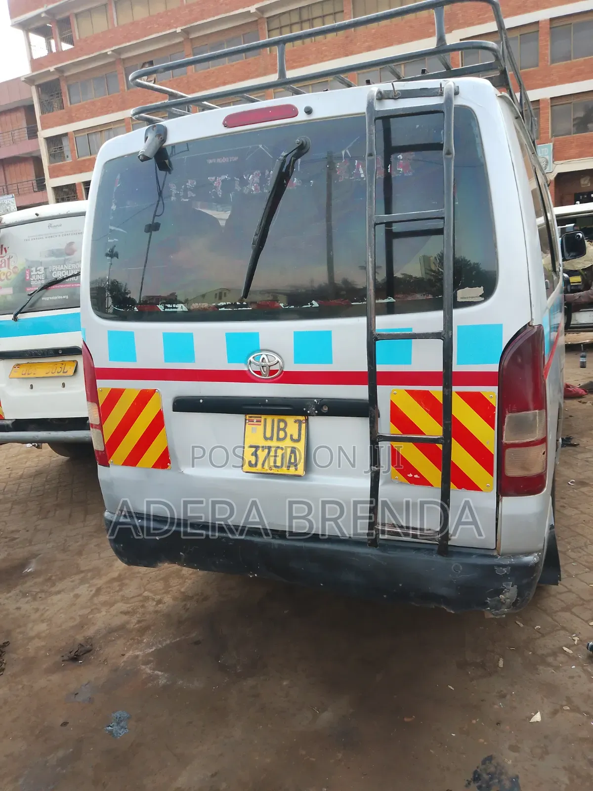 Toyota HiAce 2006 Silver