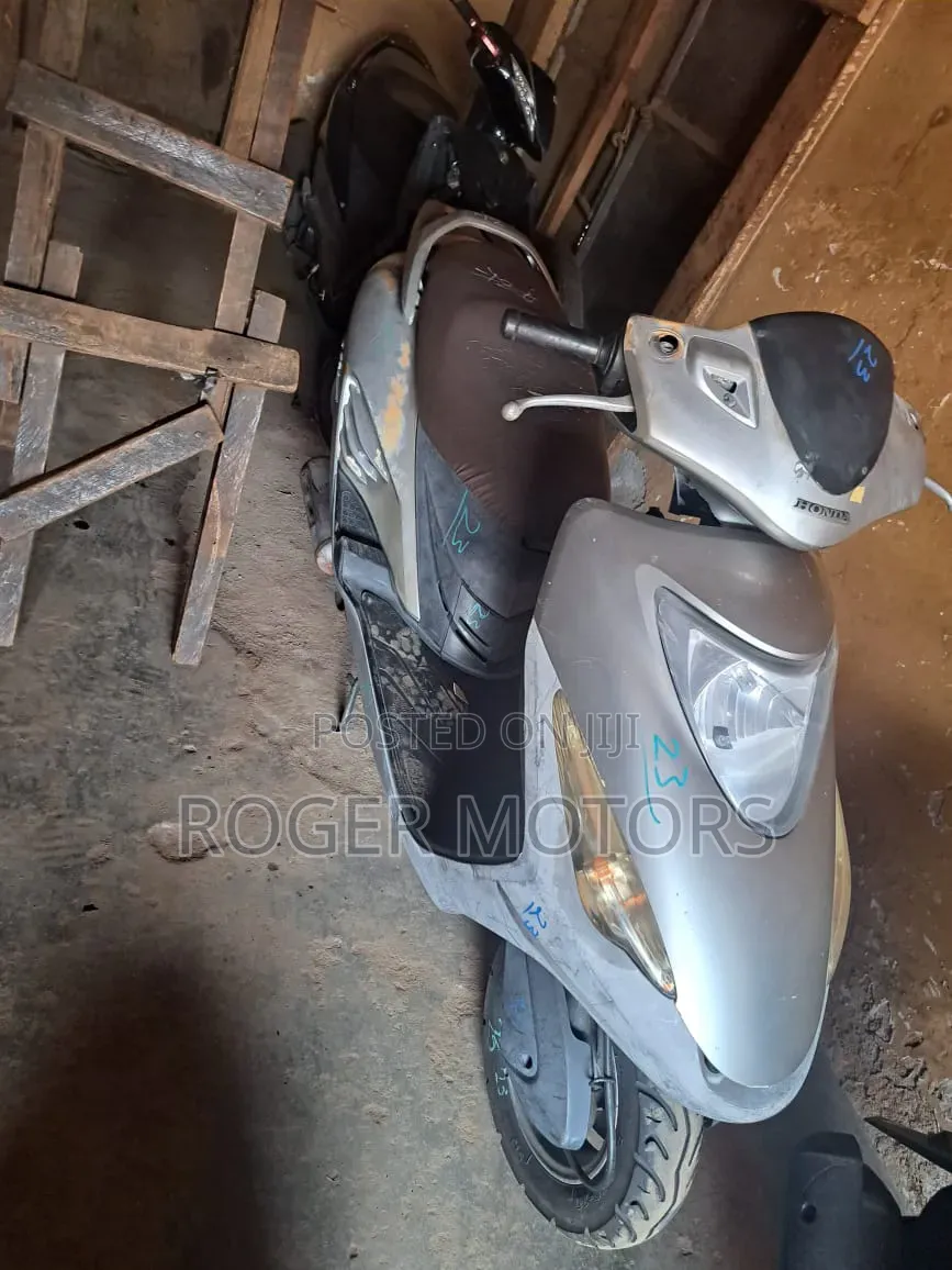 Yamaha Majesty 2025 Blue