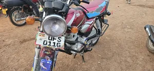 TVS HLX 125 2023 Red