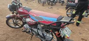 TVS HLX 125 2023 Red