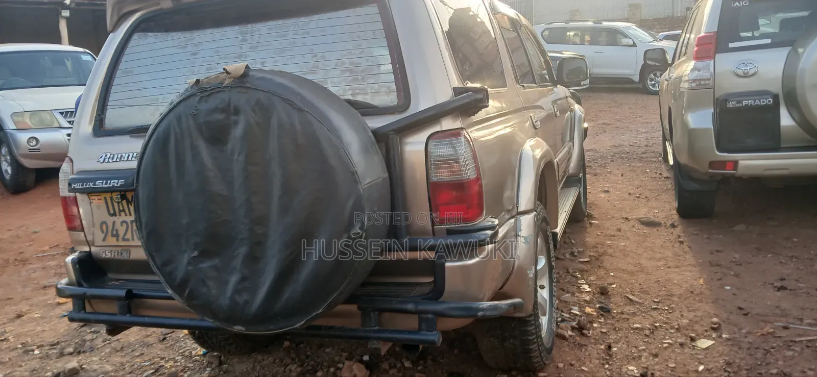 Toyota Hilux 1999 Gold