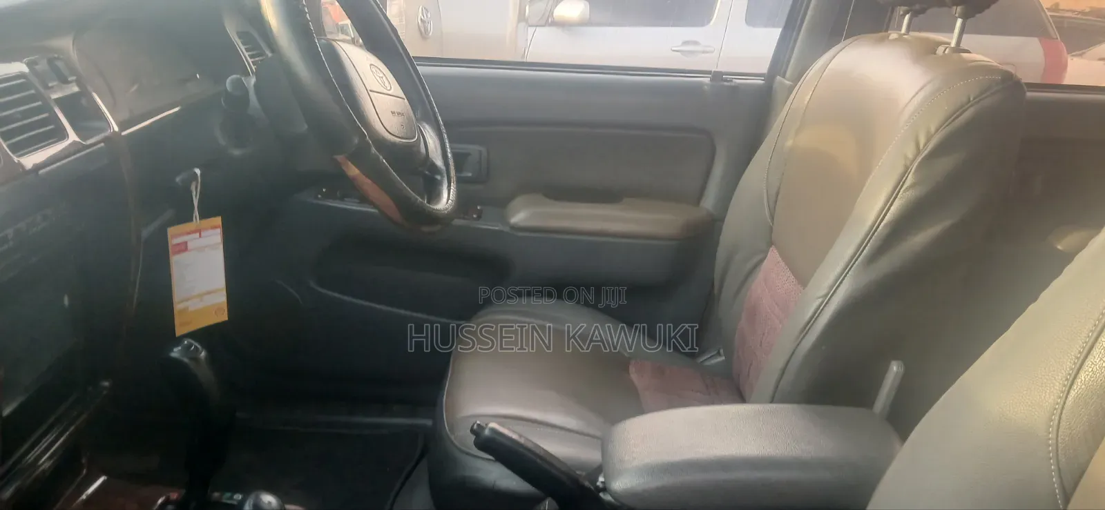 Toyota Hilux 1999 Gold