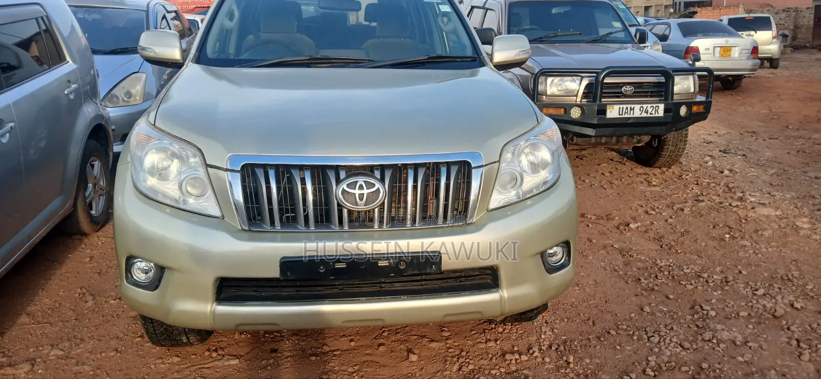 Toyota Land Cruiser Prado 2011 Gold
