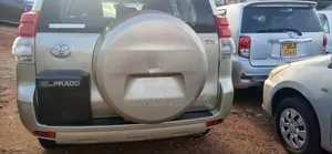 Toyota Land Cruiser Prado 2011 Gold