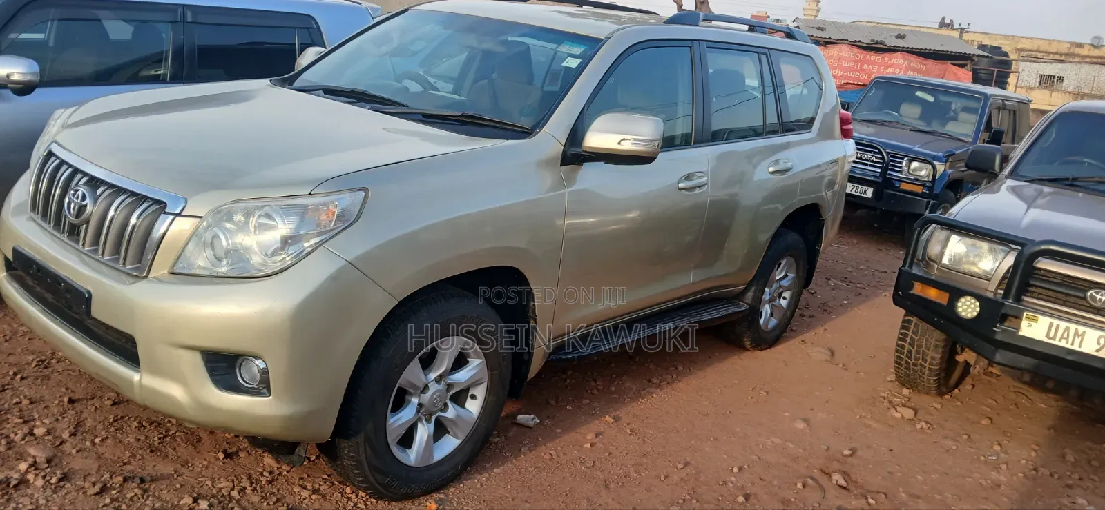 Toyota Land Cruiser Prado 2011 Gold