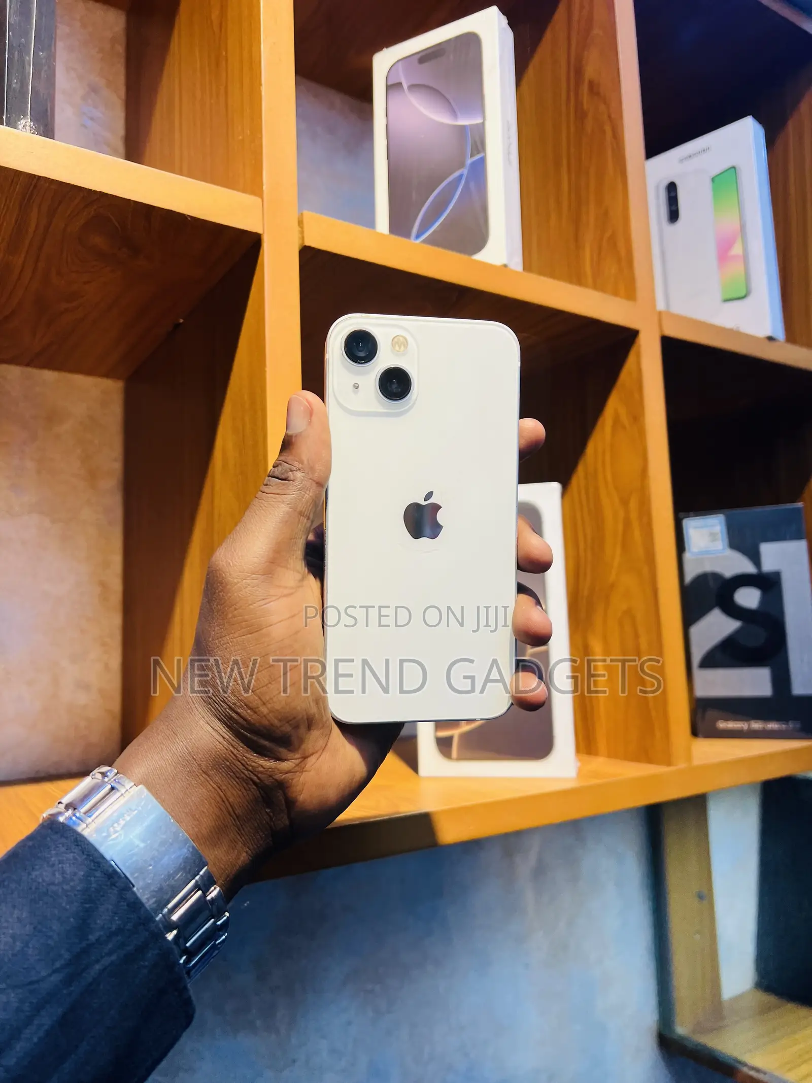 Apple iPhone 13 128 GB White