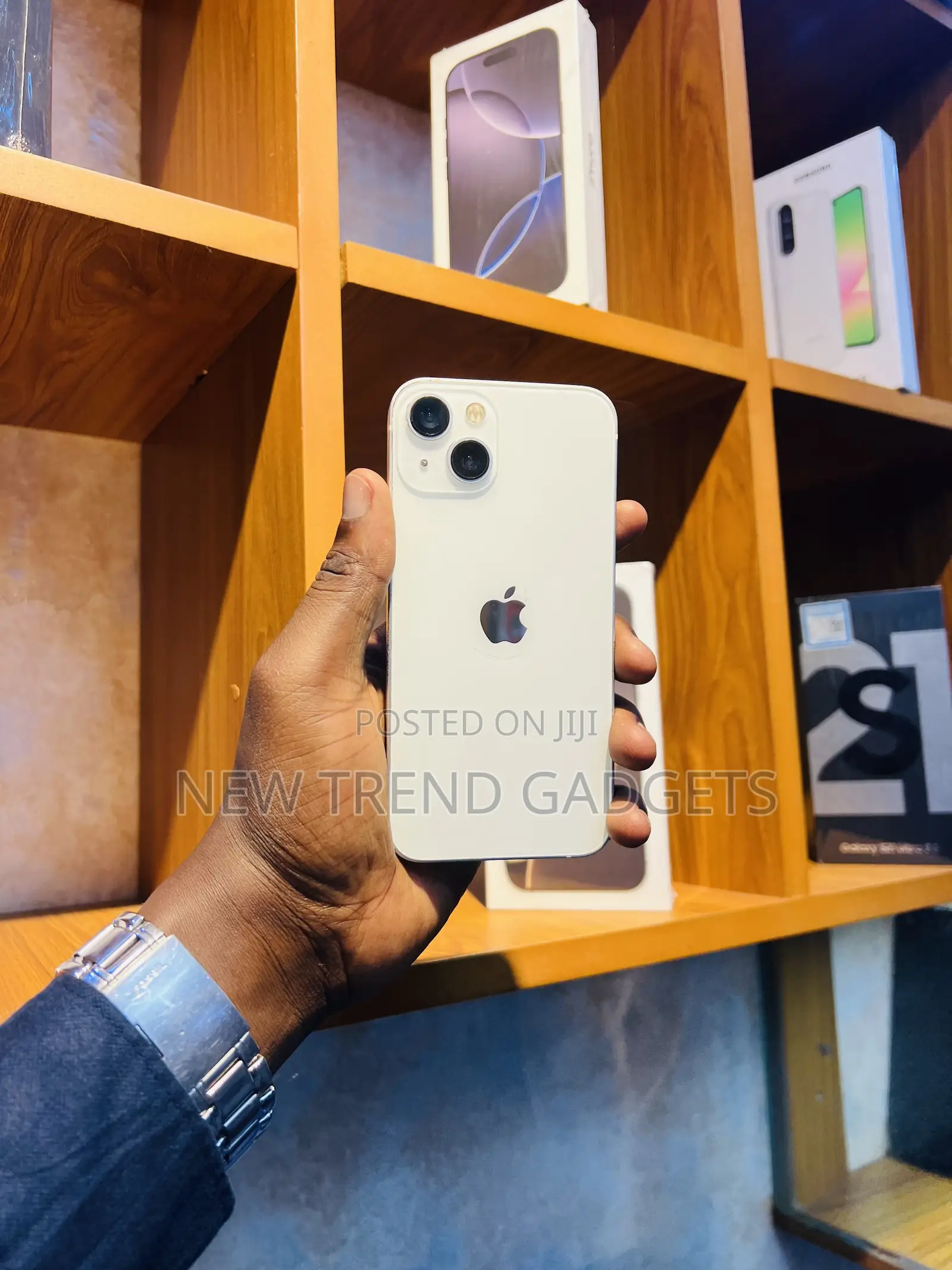 Apple iPhone 13 128 GB White