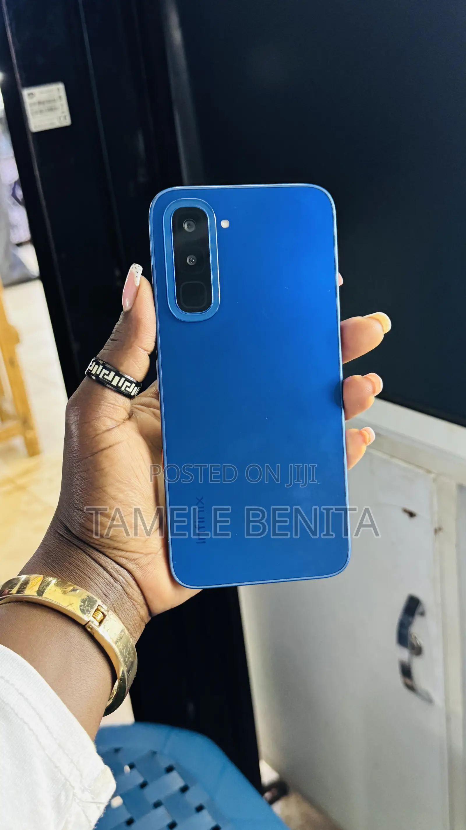 New Infinix Hot 70 256 GB Blue