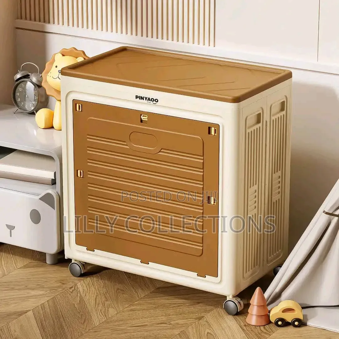 Foldable Cloths Storage