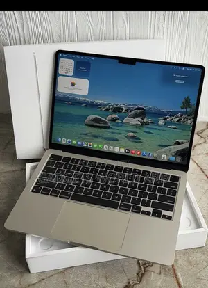 New Laptop Apple MacBook Air 2024 M3 16GB Apple M3 SSD 256GB