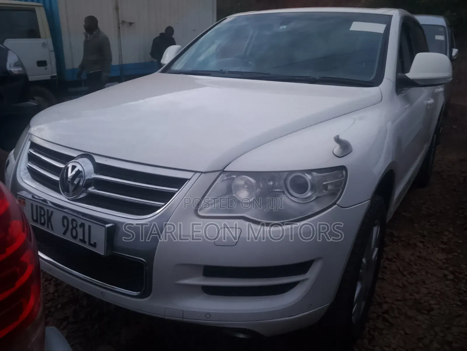 Volkswagen Touareg V6 TDI 2010 White