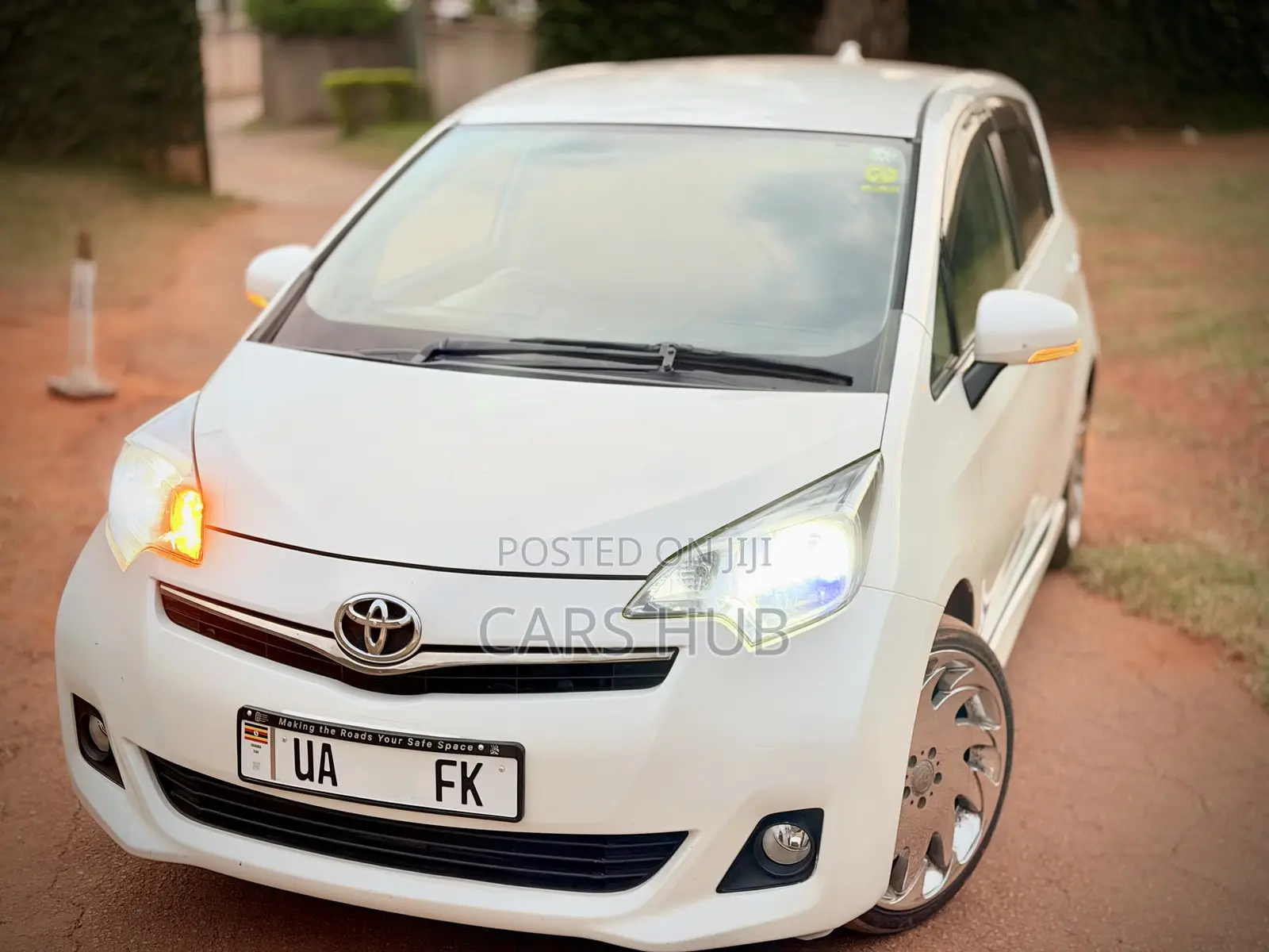 Toyota Ractis 1.5 AWD 2011 White