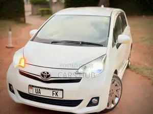 Toyota Ractis 1.5 AWD 2011 White