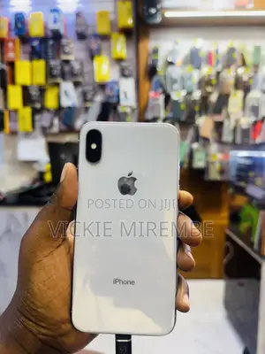 Apple iPhone X 256 GB White