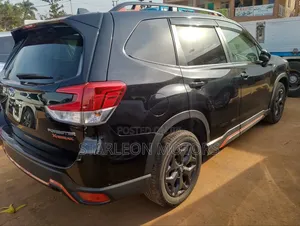 Subaru Forester 2019 Black