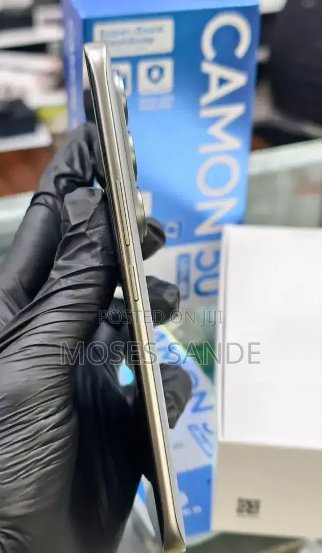 New Tecno Camon 50 Ultra 256 GB Silver