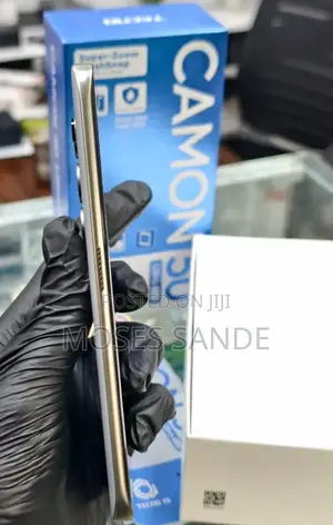 New Tecno Camon 50 Ultra 256 GB Silver