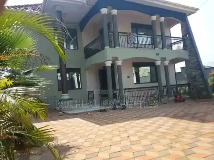 4bdrm House in Mpelerwe Kitagobwa, Kawempe for sale