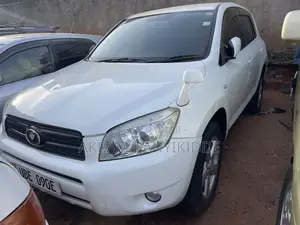 Toyota RAV4 2008 White